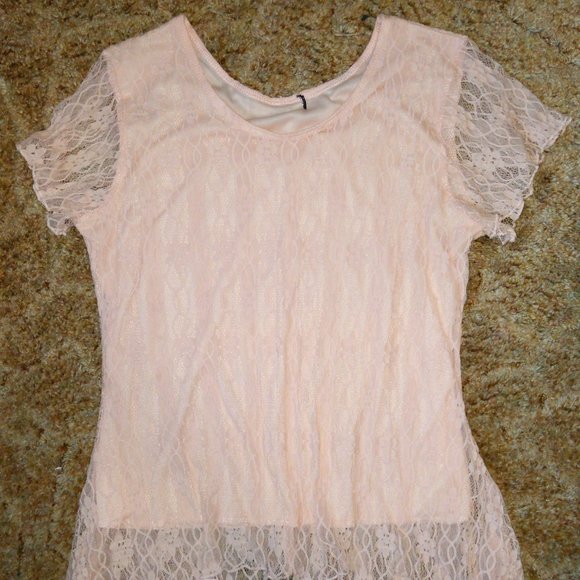 4/$20 | Pink Lace Blouse Top with asymmetrical hem - Picture 1 of 6